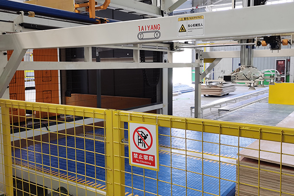 Роботизированная система подачи прокладочных листов